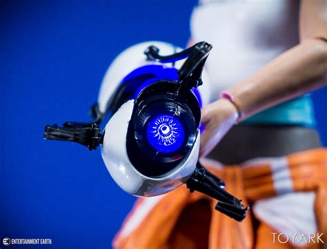 Portal 2 Chell Reissue By Neca Toyark Photo Shoot The Toyark News