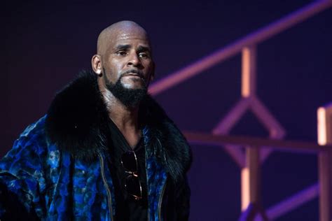 R kelly featuring young jezzy young dro blow it up produced by: R. Kelly's young girlfriends are working to raise money ...