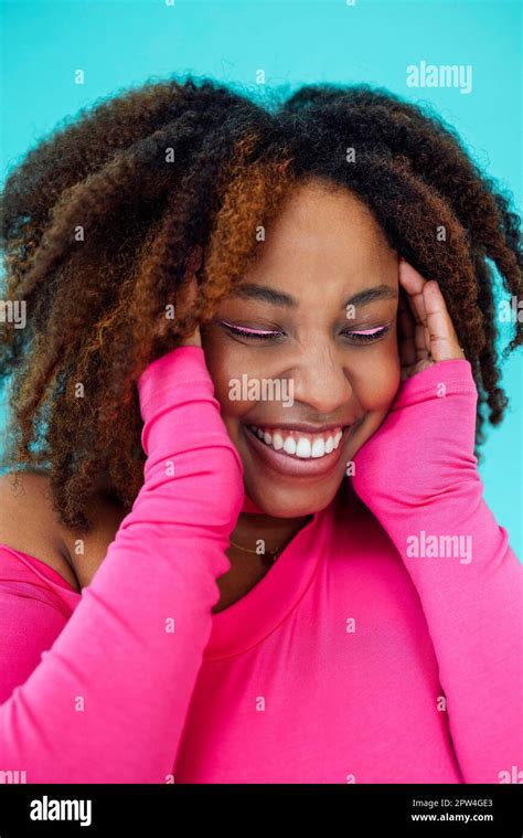 Dreamy Young Beautiful African American Woman With Bright Eyelines