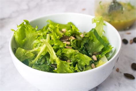 Grüner Salat so einfach schnell geht der Beilagensalat
