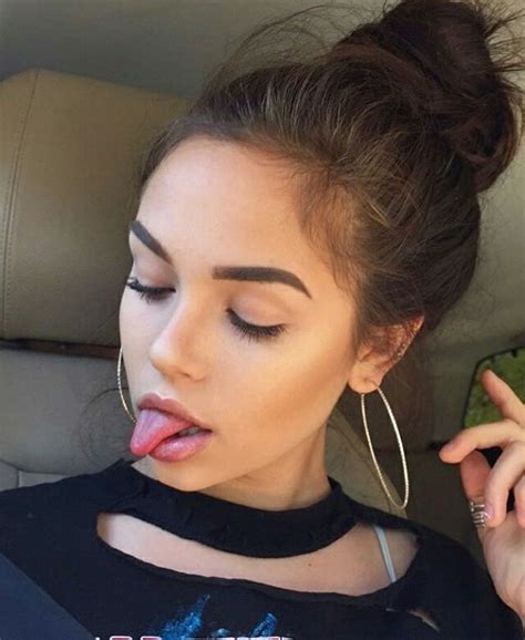 Girl Tongue Maggie Lindemann Pretty Makeup Mode Outfits Grunge Aesthetic Pretty Face