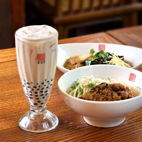 Nhóm này có bao chủng, cao sơn ô long, kim huyên, thúy ngọc, tứ quý, thiết quan âm, bạch hào ô long. 6 thương hiệu trà sữa Đài Loan nổi tiếng danh bất hư truyền