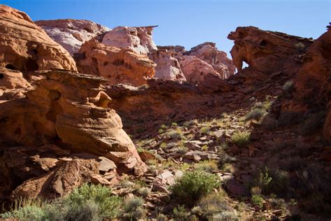 Hiking Bowl Of Fire And Northshore Peak Loop In Lake Mead National