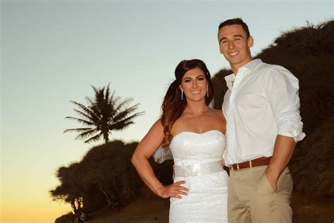 Honolulu Weddings Sunset At Diamond Head Beach