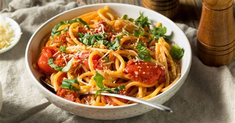 20 Best Bucatini Recipes Easy Pasta Dishes Insanely Good
