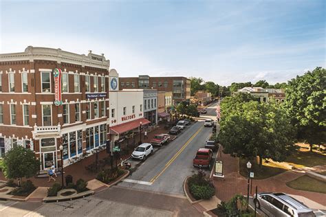 7 Things To Do In Bentonville Arkansas Where To Stay What To Do