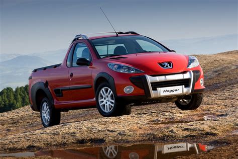 To lift something or someone up: Peugeot Hoggar : le pick-up by Peugeot - Forum-Peugeot.com
