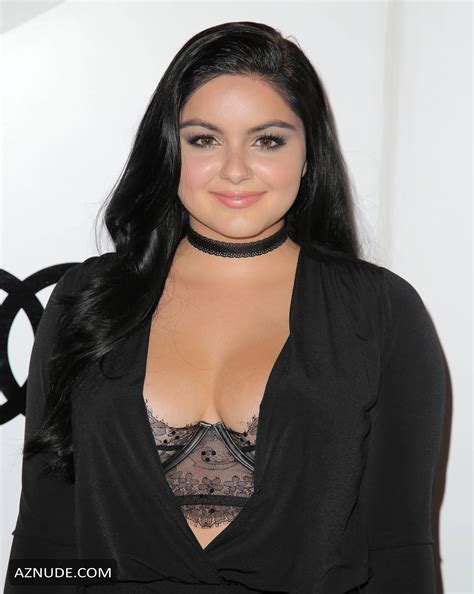 Ariel Winter Sexy Model Shows Nice Cleavage In A Sheer Bra At An Event