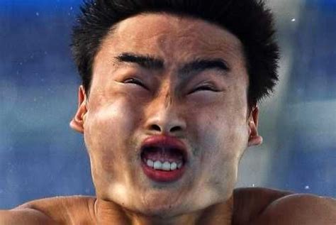 Timed Sports Photography 7 Funny Asian Memes Asian Humor Friend Pictures Funny Pictures
