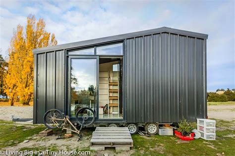 Living Big In A Tiny House Architect Builds Incredible Off The Grid