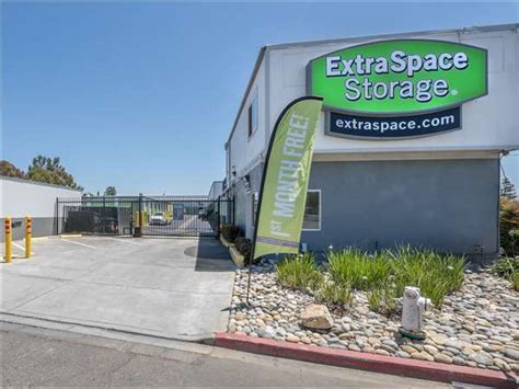 Storage Units In Oakland Ca At 2615 E 12th St Extra Space Storage