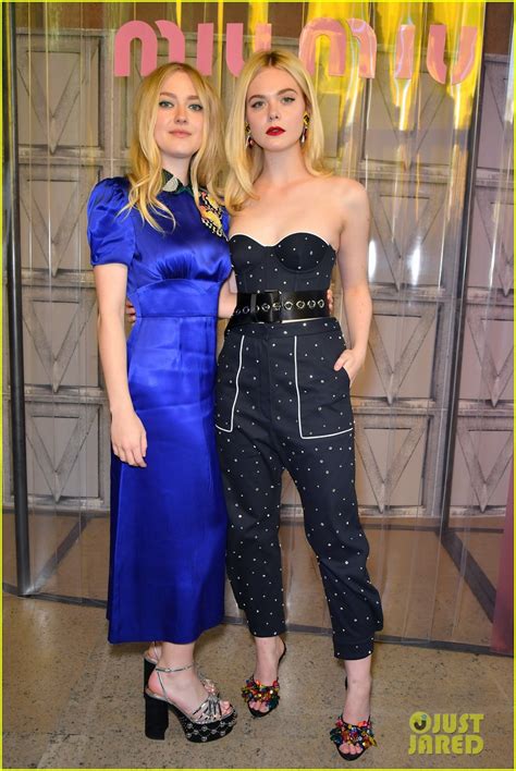 Sisters Dakota And Elle Fanning Sit Front Row At Miu Miu Show Photo 3967549 Dakota Fanning