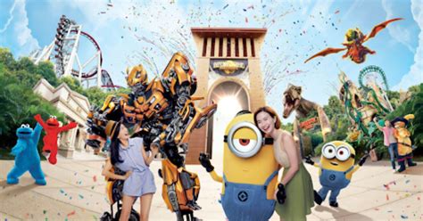 Nothing Mini About It Mischievous Minion Rides And Eateries Invade