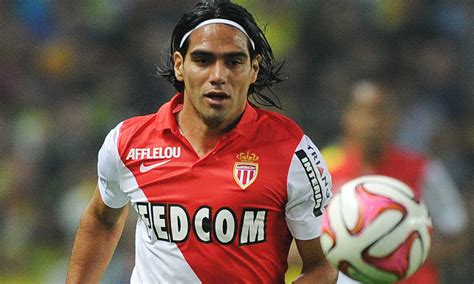 Sua estréia na liga ocorreu seis dias depois, em um empate em casa por 2 a 2 com o swansea city, jogando os seis minutos finais no lugar de willian. Mourinho on Falcao: Chelsea boss VOWS to sign Man Utd flop ...