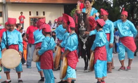 √ 7 Nama Tarian Sulawesi Barat Dan Penjelasannya
