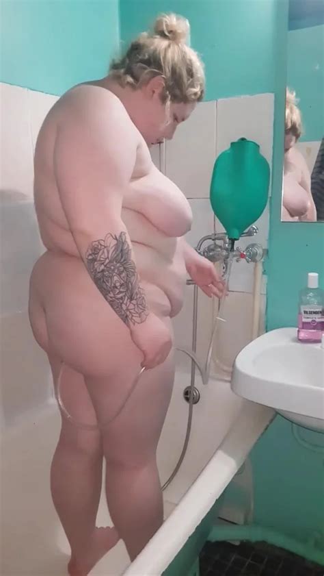 Fat Bbw Bathtub Enema Squirts Thisvid Hot Sex Picture