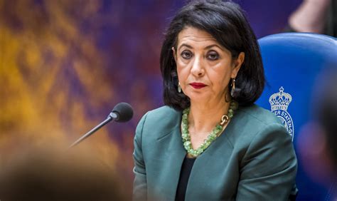 See more of khadija arib voorzitter tweede kamer on facebook. Geïrriteerde Arib veegt de vloer aan met Kuzu (video ...