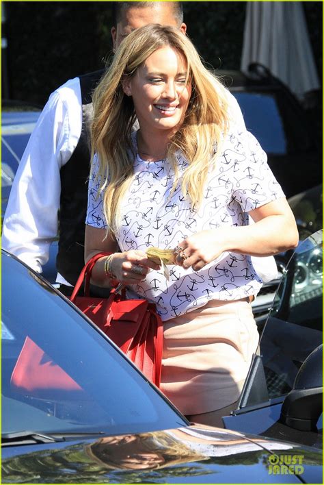 Hilary Duff Shows Off Toned Legs At Cecconis Photo 3058446 Hilary