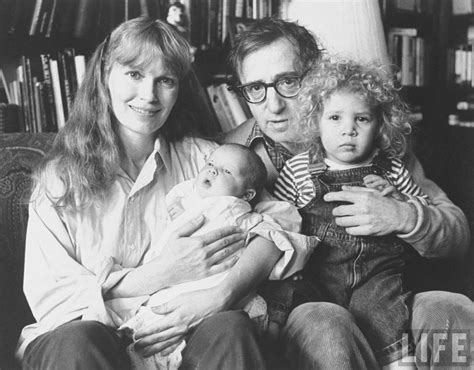 Ronan Farrow Mia Farrow Call Woody Allen A Molester After Golden