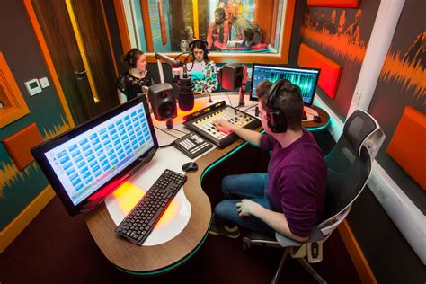 Getting Into The Field Of Radio Broadcasting An Overview Business