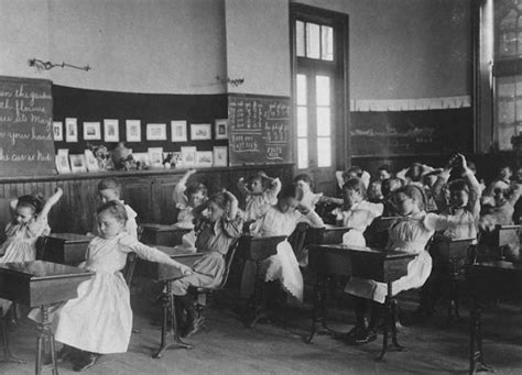 39 Amazing Vintage Photos That Document U S Classroom Scenes From The Late 1800s To The Early