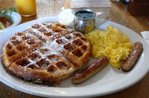Top Dowtown Dining in Monterey, California