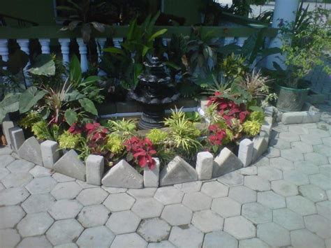 Taman Rumah Minimalis Dengan Kolam Mini Yang Indah