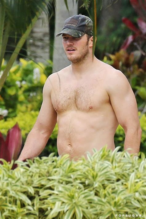 Chris Pratt Shirtless In Hawaii Pictures June Popsugar Celebrity Uk