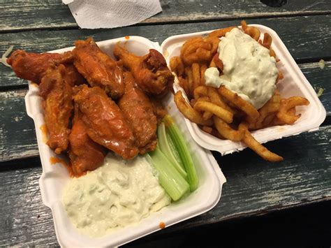 London Food Truck Chicken Wings With Home Made Blue Cheese
