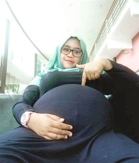 Pin Oleh Amir Hyqal Di Maternity Pictures Di 2021 Foto Kehamilan