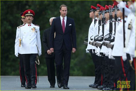 Photo Prince William Duchess Kate Visit The Istana In Singapore 09 Photo 2719443 Just Jared