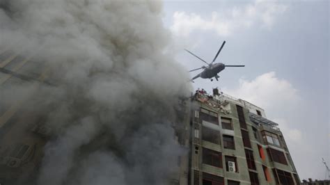 bangladesh fire deadly blaze engulfs high rise building in dhaka news al jazeera
