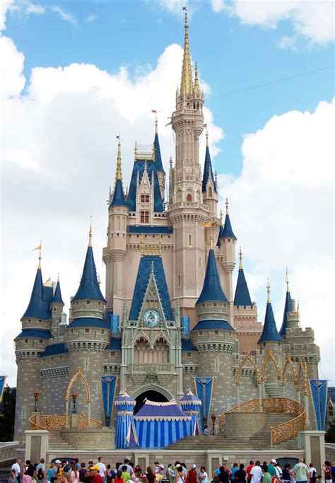 Cinderellas Castle Walt Disney World Florida Usa Go For Fun