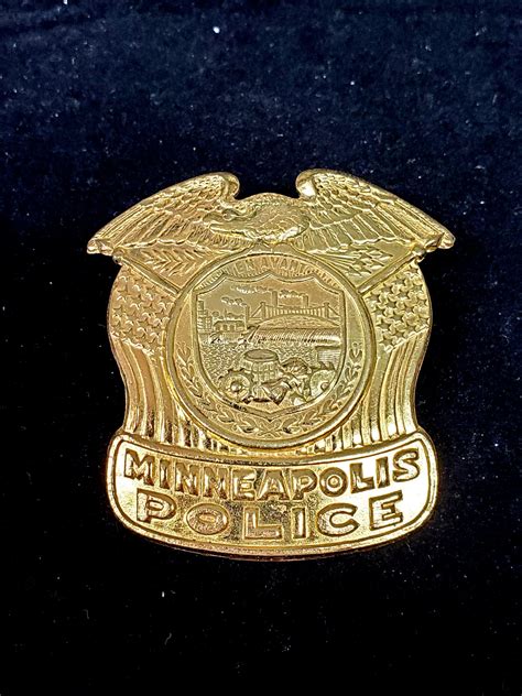 Minneapolis Minnesota Police Hat Badge Collectors Badgescom