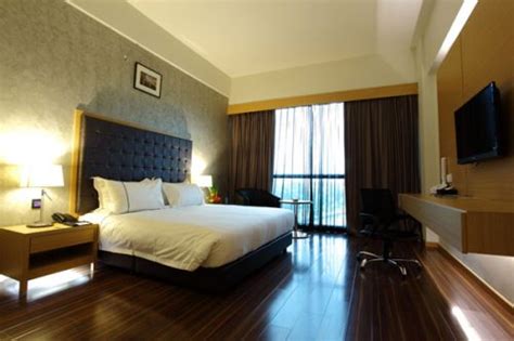 Other facilities at symphony suites hotel include a fitness centre. Superior Room - Symphony Suites
