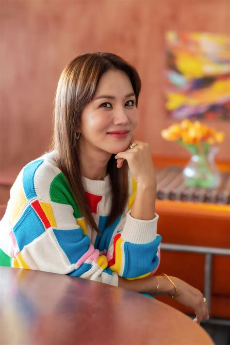 Facebook page for fans of uhm jung hwa. Uhm Jung-hwa talks living life in the slow lane