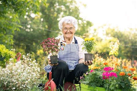 Great Garden Activity Ideas For Older Adults With Dementia
