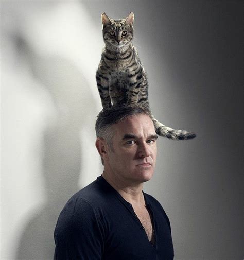 The Greatest Pictures Of Men And Cats Ever
