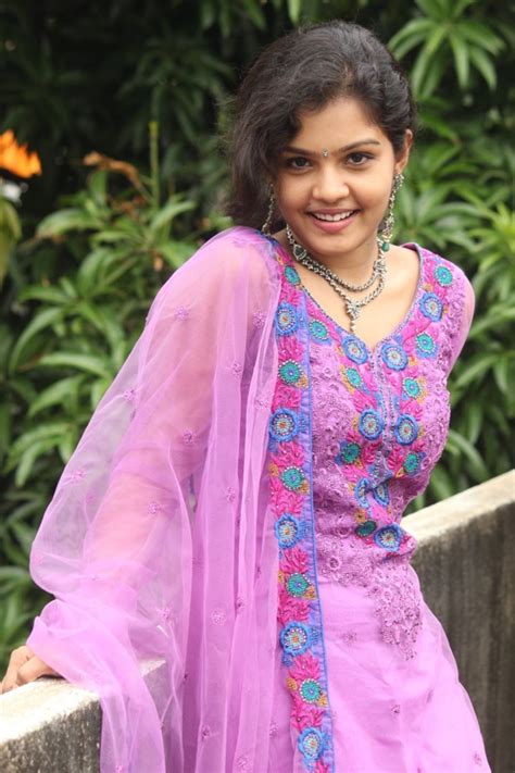 Cap Actress Preethi Shankar Latest Hd Photos