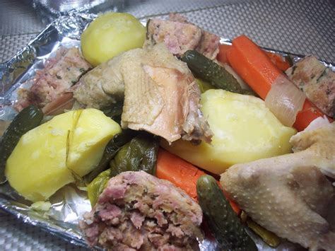 La poule au pot farcie