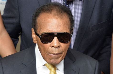 Урождённый ка́ссиус марсе́ллус клей, англ. Muhammad Ali: Alis letzter Kampf - Sport - Stuttgarter ...