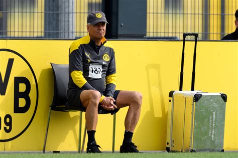 Check spelling or type a new query. Lucien Favre does not rule out return to back three formation