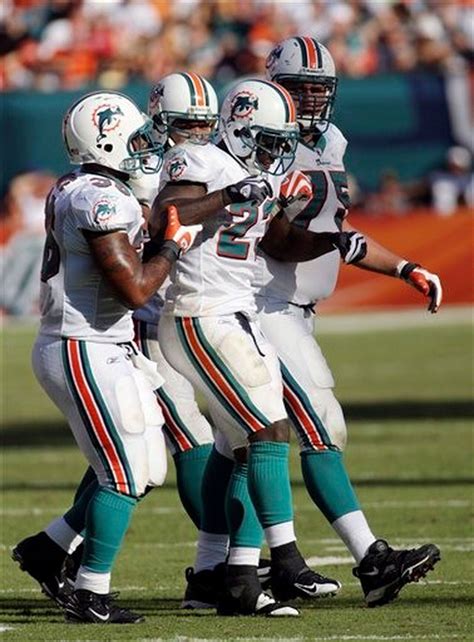 Miamis Wildcat Wont Purr Without Running Back Ronnie Brown