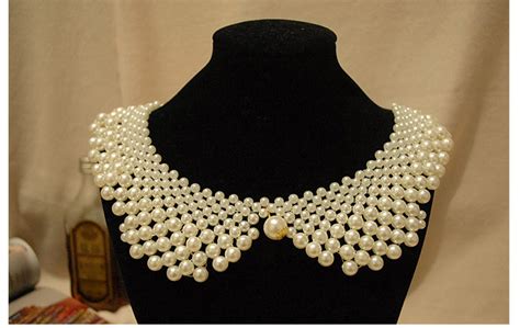 Pearl Collar Necklace