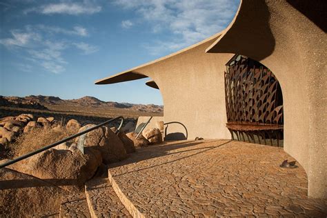 High Desert House A Masterpiece In The World Of Organic Architecture