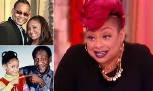 The View Host Raven Symones Dad Supports His Daughter Despite Dumb S
