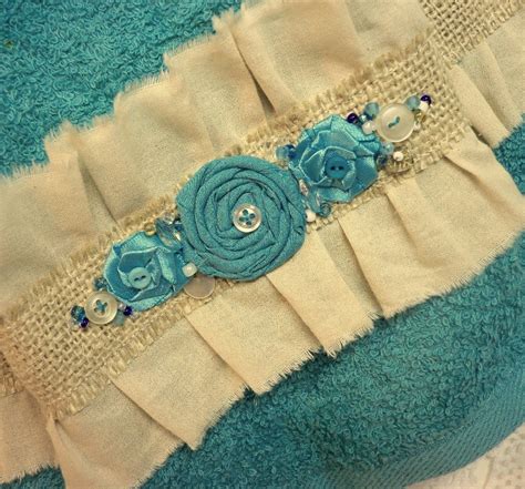 Teal is a lovely shade and goes with so many other colors. Make The Best of Things: Muslin and Burlap Towel Decor
