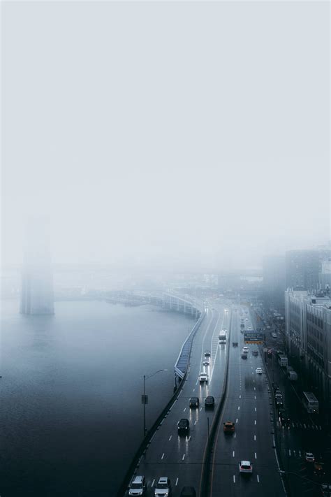 Download Raining Caused A Foggy City Wallpaper