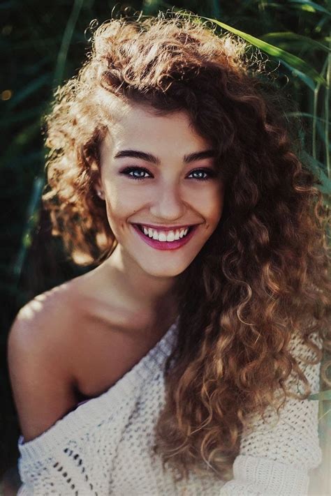 Hairstyles For Curly Frizzy Hair Womens Feed Inspiration