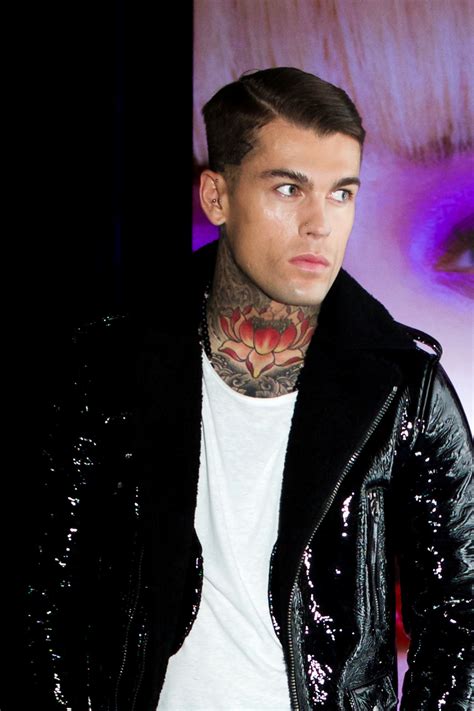 A midfielder, hendry was a member of the youth team at brentford before his release in 2008. Stephen James